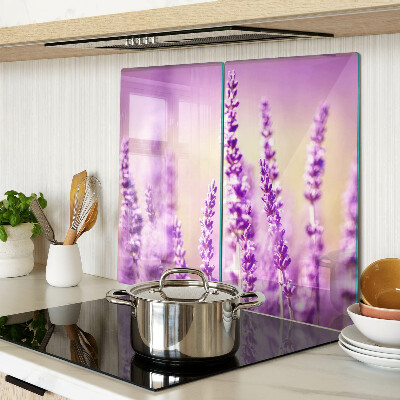 Glas skærebræt Lavendelblomster på en gradient baggrund