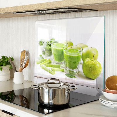 Skærebræt i glas Grøn smoothie og friske ingredienser