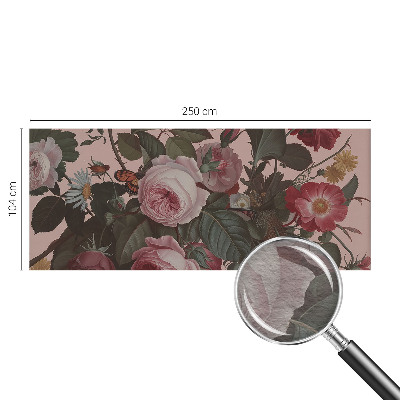 Tapet væg i et blomsterinspireret design