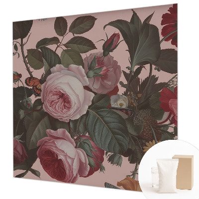 Tapet væg i et blomsterinspireret design