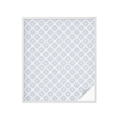 Vinduesfolie mod indkig med glasmaleri Delikate rosetter