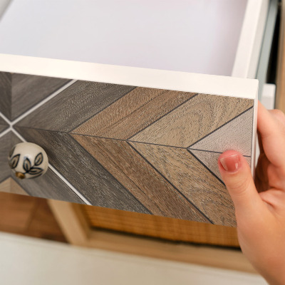 Selvklæbende folie til skabslåge Træagtig elegance