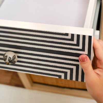 Selvklæbende folie til skab Kvadrater illusion