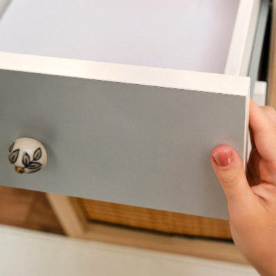 Selvklæbende folie til skab Mørk gradient