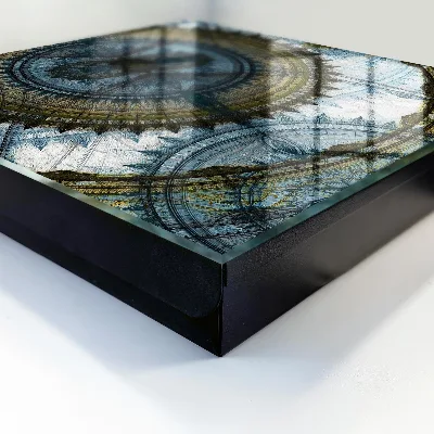 Nøgleskab med geometrisk mandala-motiv