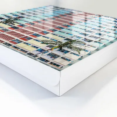 Nøgleskab til hjemmet med motiv af farverig arkitektur