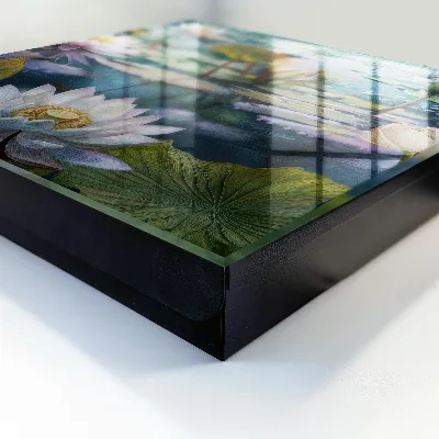 Nøgleskab med motiv af vandblomster