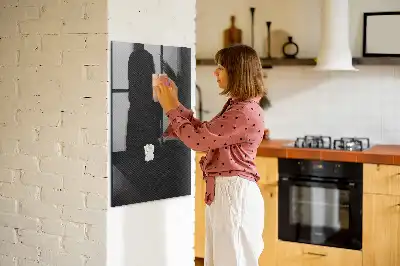 Magnetisk tavle med pen i mørkt mønster