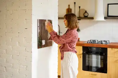Magnetisk tavle med pen i rustikt træ