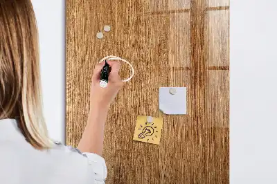 Magnetisk tavle med pen i varmt træ
