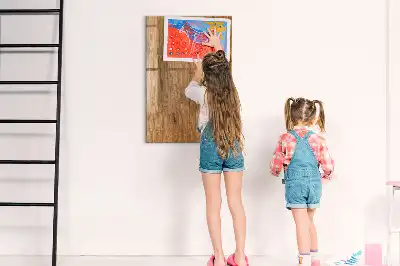 Magnetisk tavle med pen i varmt træ