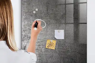 Magnetisk tavle med pen i ridset metal