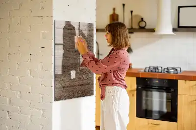 Magnetisk tavle med pen i lyst træ