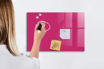 Magnetisk tavle med tørreslettefunktion i intens lyserød