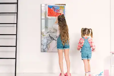 Magnetisk tørretavle i marmor-design