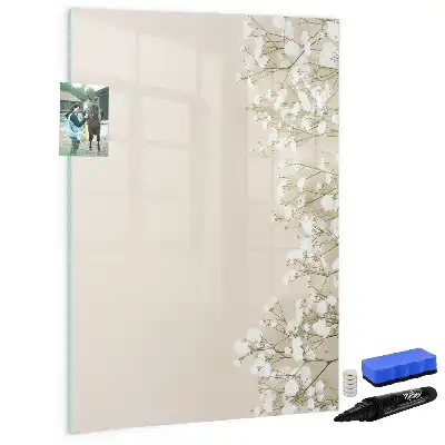 Magnetisk opslagstavle med subtilt blomstermotiv