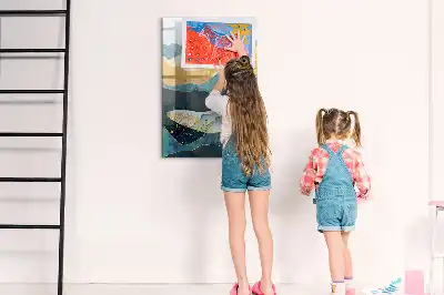 Magnetisk whiteboard i marmordesign