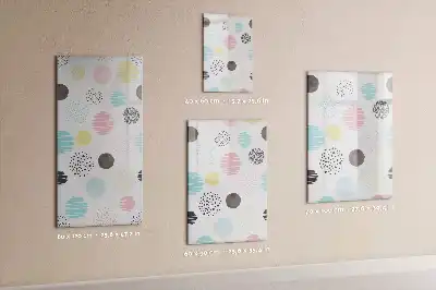 Magnetisk whiteboard med farverige cirkler
