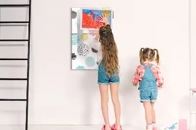 Magnetisk whiteboard med farverige cirkler