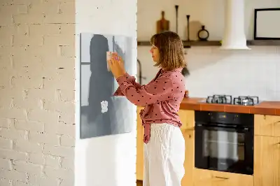 Magnetisk whiteboard med gråt bølget abstrakt motiv