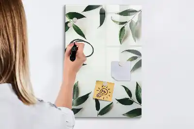 Magnetisk whiteboard med ramme af grønne blade