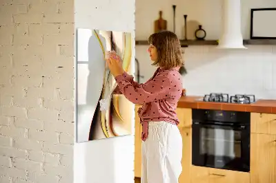 Magnetisk whiteboard med gyldent bølgeabstrakt motiv