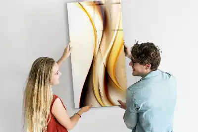 Magnetisk whiteboard med gyldent bølgeabstrakt motiv