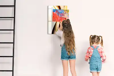 Magnetisk whiteboard med gyldent bølgeabstrakt motiv
