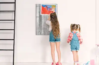 Magnetisk whiteboard i træramme
