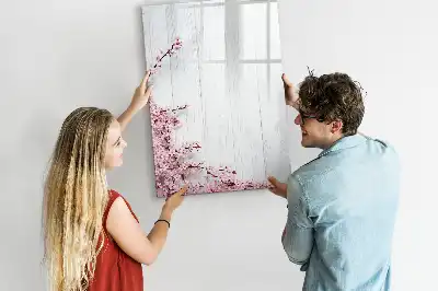 Magnetisk opslagstavle med motiv af blomster på træ