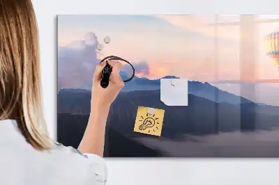 Magnetisk skrivetavle med motiv af et smukt landskab