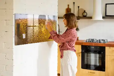 Ølkrus med magnetisk skrivetavle