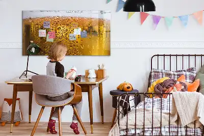 Ølkrus med magnetisk skrivetavle