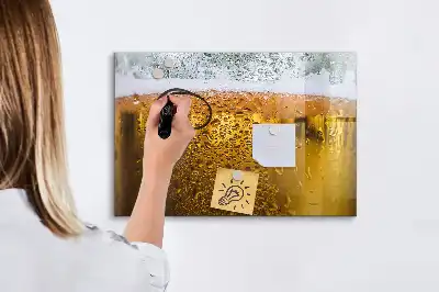Ølkrus med magnetisk skrivetavle