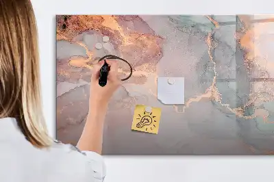 Magnetisk skrivetavle i dekorativ marmor-design