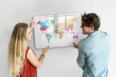 Magnetisk skrivetavle med farverige landenavne