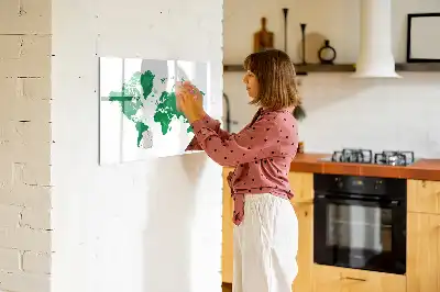 Magnetisk skrivetavle med motiv af verdenskort i grønne nuancer