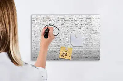 Magnetisk skrivetavle med motiv af murstensvæg