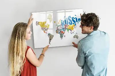 Magnetisk tegnetavle udformet som et verdenskort