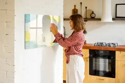 Magnetisk tegnetavle med dekoreret ramme
