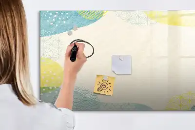 Magnetisk tegnetavle med dekoreret ramme