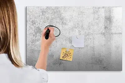 Magnetisk skrivetavle i betonvægsdesign