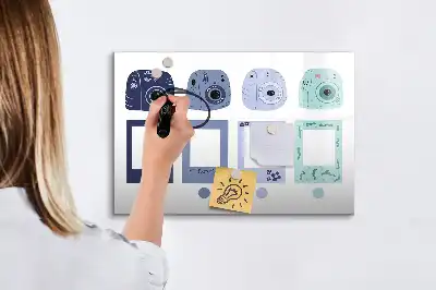 Magnetisk tegnetavle med rammer i polaroidstil