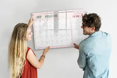 Magnetisk månedsplanner til børn med skrivetavle