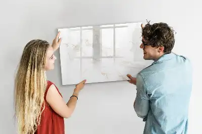 Magnetisk skrivetavle i elegant marmordesign