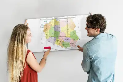 Magnetisk tegnetavle med kort over Polen