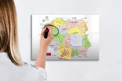 Magnetisk tegnetavle med kort over Polen