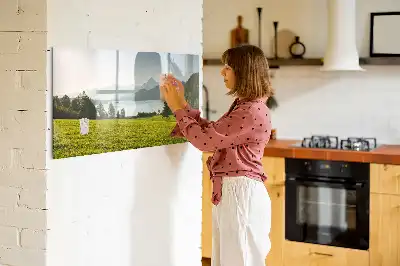 Magnetisk tegnetavle med motiv af bjerge og slette
