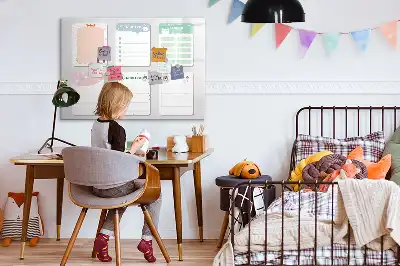Magnetisk skrivetavle med farverige noter