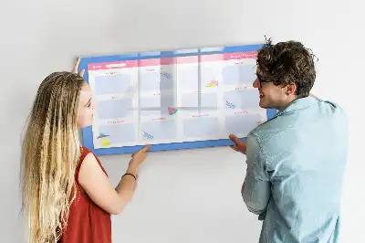 Magnetisk månedsplanner tavle til tegning